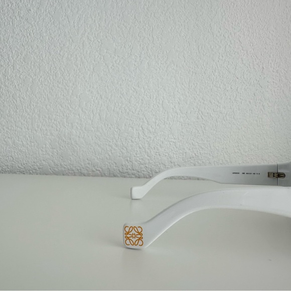 - NEW!!! Loewe Paula Ibiza sunglasses LW40033I 39E Authentic - Picture 5 of 8